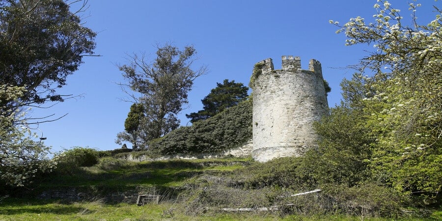 Sarria Castle