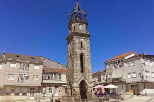 Ourense-town-square-via-de-la-plata-caminoways