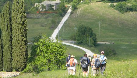 eeca0502-pieve-di-coccorano-hiking-group-st-francis-way-francigenaways