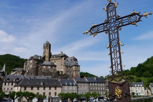 tom-caley-estaing-le-puy-way-french-camino-ways