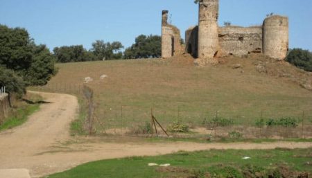 via-de-la-plata-in-andalusia-castle