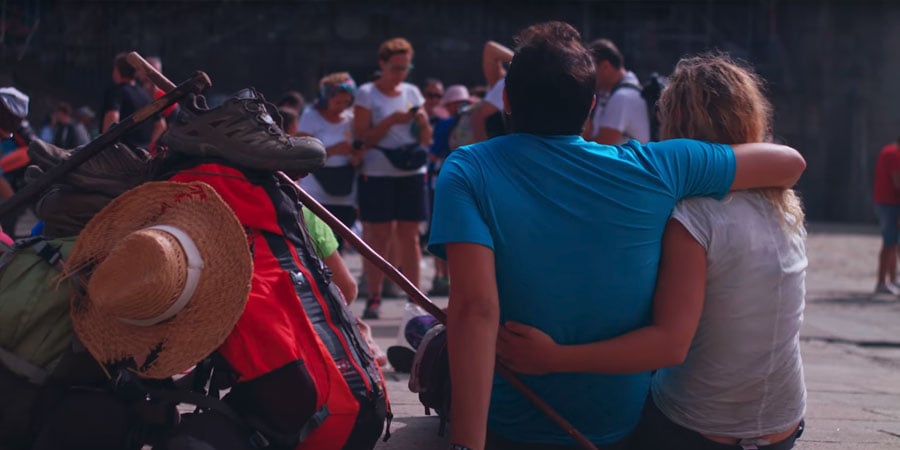 pilgrims-couple-camino-de-santiago-caminoways