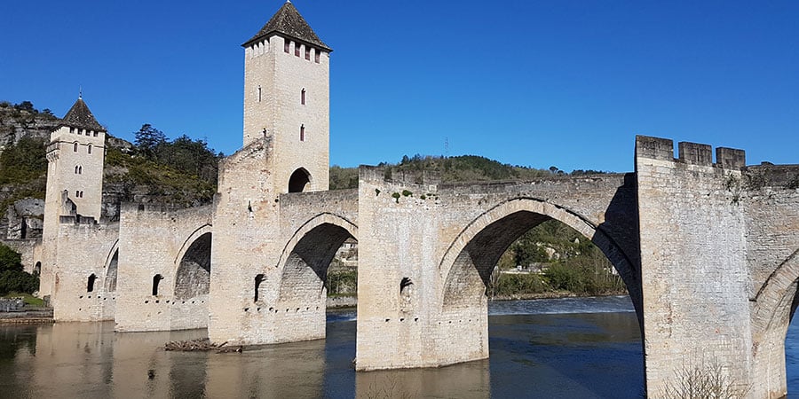 Cahors-Pont-Valentre-Le-Puy-Camino-caminoways