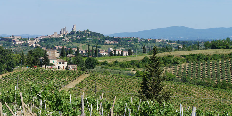 San-Gimignano-view-tuscany-via-francigena-italy-caminoways