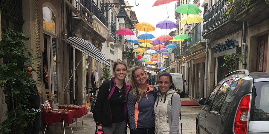 umbrella-street-coastal-camino-portugal