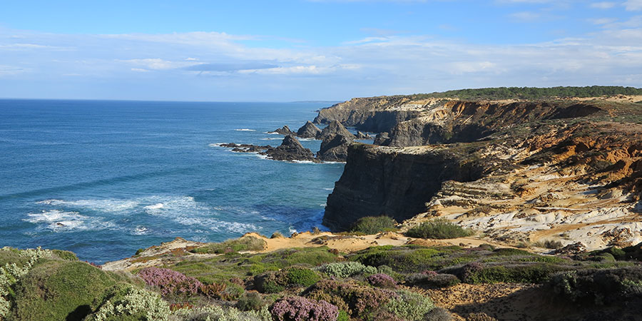 cliffs-fishermens-trail-rota-vicentina-walking-portugal-hiking-caminoways