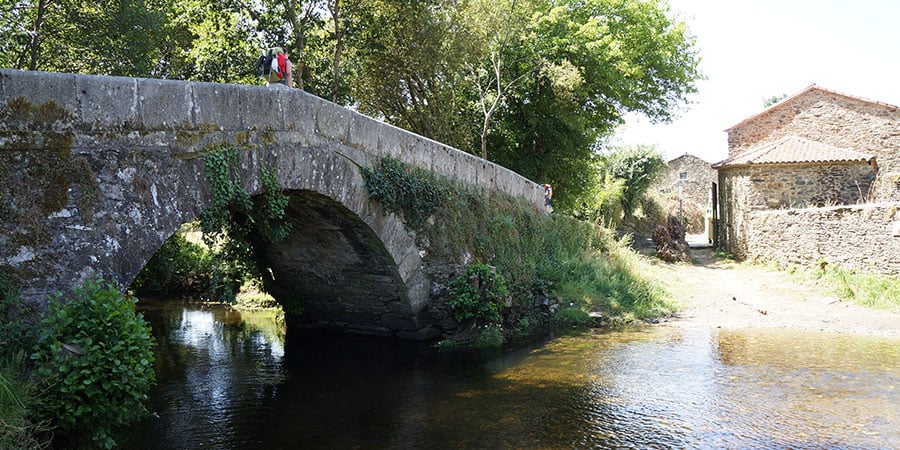 ribadiso-pilgrim-camino-frances-caminoways