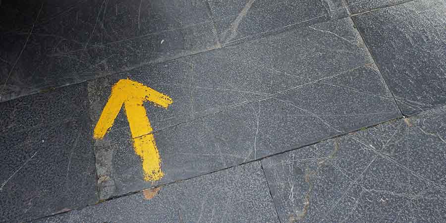 yellow-arrow-camino-de-santiago-caminoways