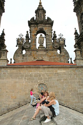 article-city-break-cathedral-roof-caminoways