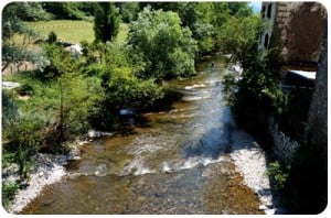 camino-zubiri-river