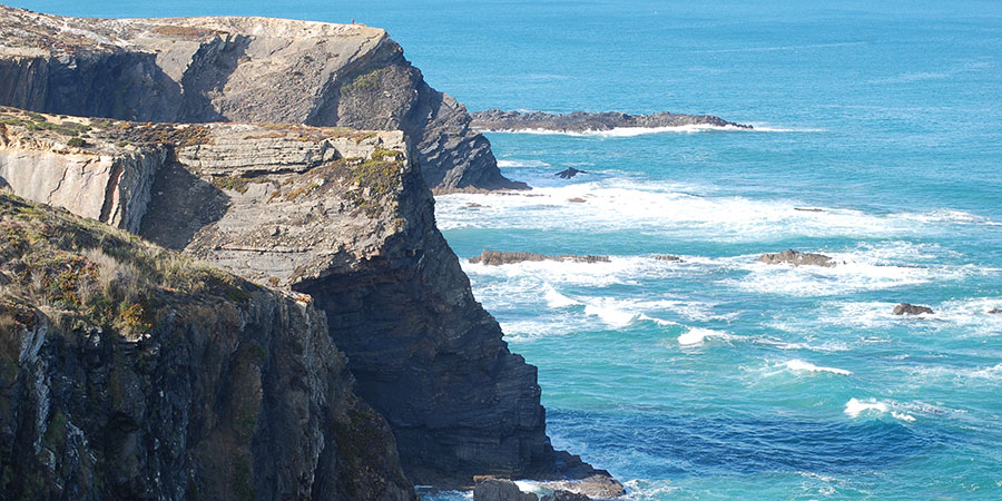 cliffs-rota-vicentina-hiking-portugal-caminoways-jim-gallagher