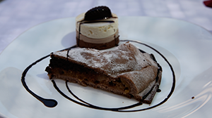 food-chocolate-cake-tuscany-italy-via-francigena-ways