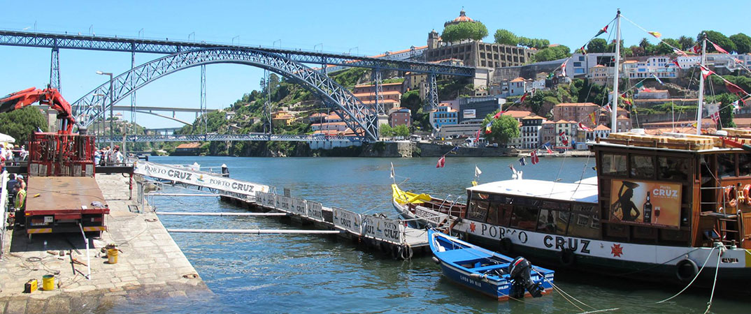 Coastal Camino route through Porto